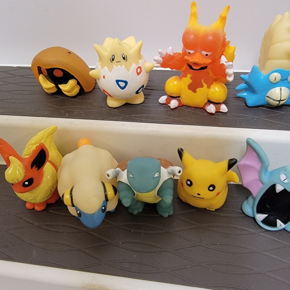 Pokemon Finger Puppet Lot Of 9 Bandai Pocket Monsters